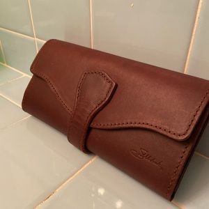 NEW Saddleback leather Long Trifold RFID wallet